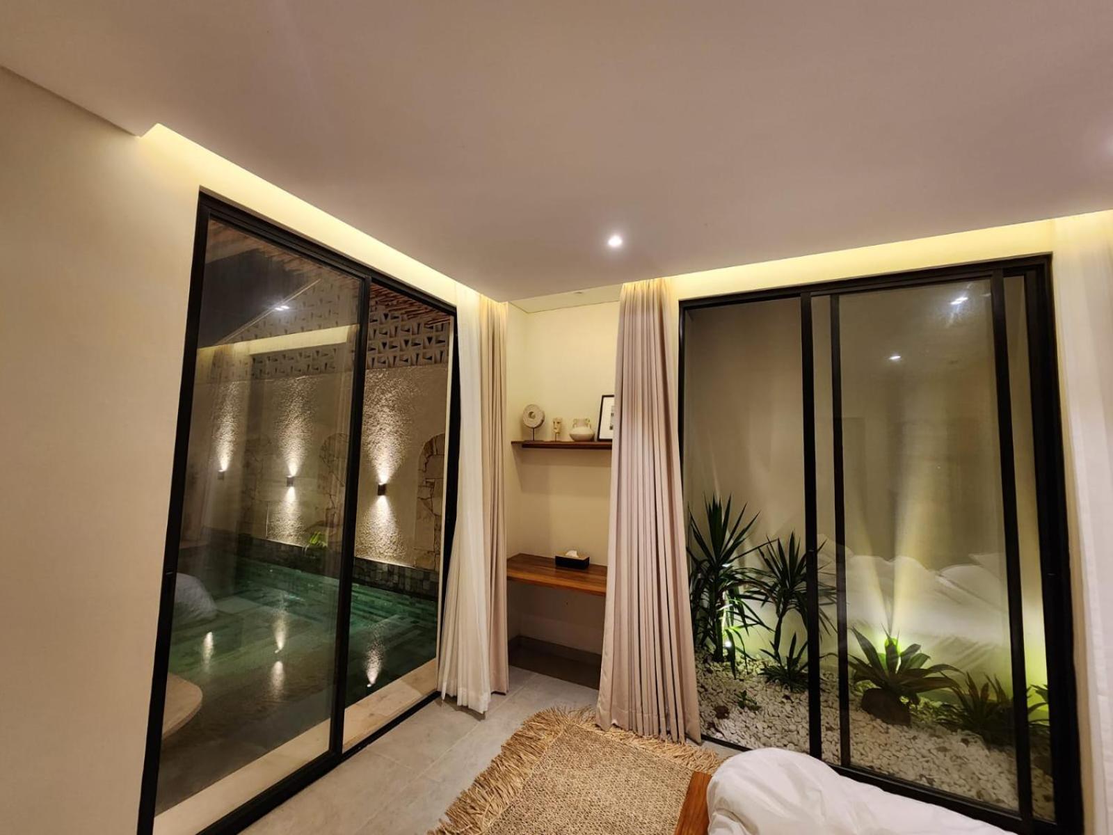 De' Asasta Villa *